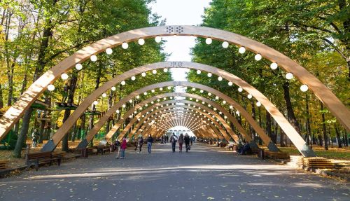 Изображение парка или сквера